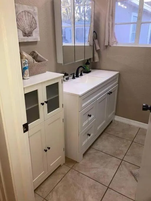 別荘 タンパ Hidden Gem 3Br/1B+Jacuzzi+Busch Garden+Fishn+Kayakヴィラ