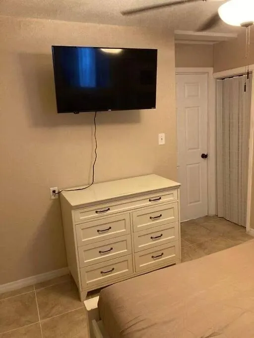 タンパ Hidden Gem 3Br/1B+Jacuzzi+Busch Garden+Fishn+Kayakヴィラ