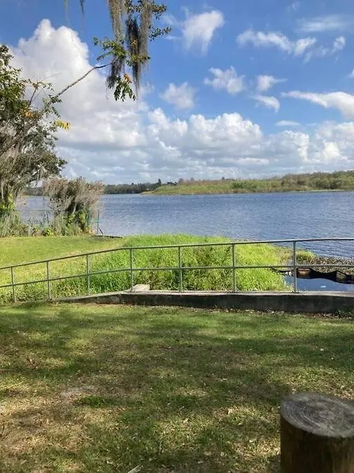 タンパ Hidden Gem 3Br/1B+Jacuzzi+Busch Garden+Fishn+Kayakヴィラ 0*,  米国