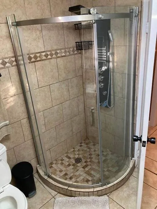 タンパ Hidden Gem 3Br/1B+Jacuzzi+Busch Garden+Fishn+Kayakヴィラ 0*,  米国