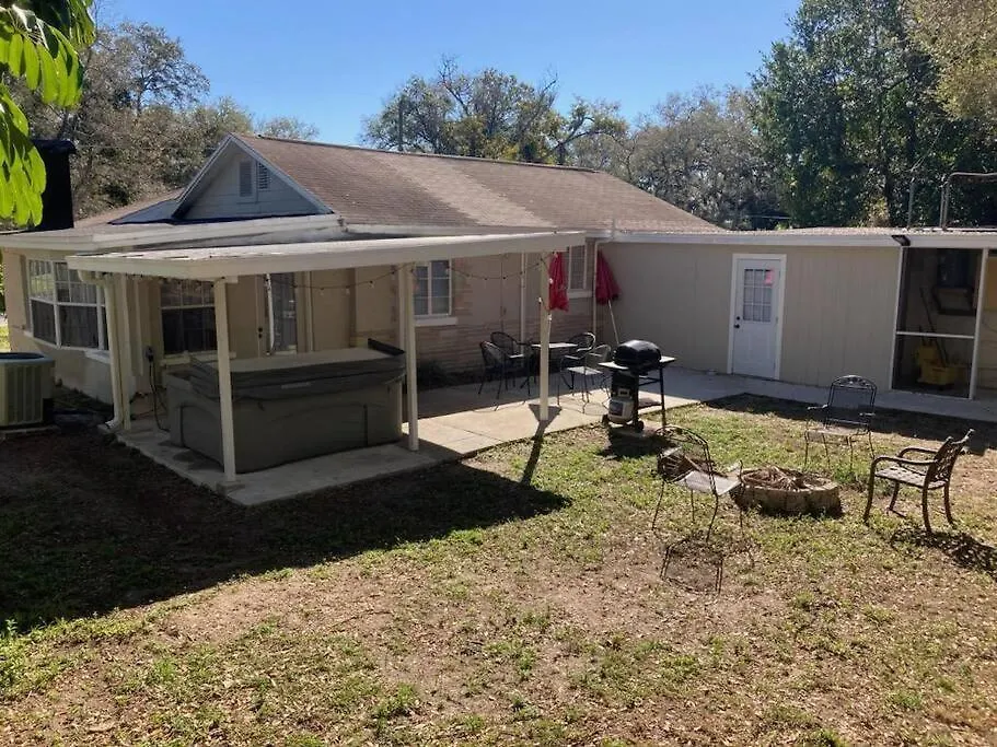 Villa Hidden Gem 3Br/1B+Jacuzzi+Busch Garden+Fishn+Kayak Tampa