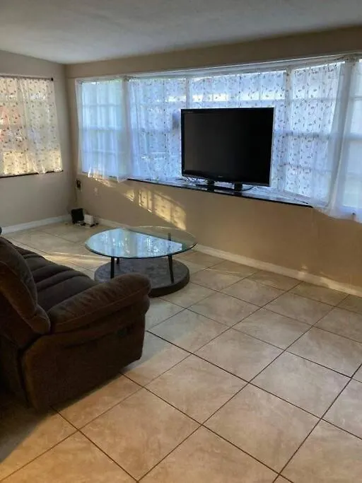 Ferienhaus Villa Hidden Gem 3Br/1B+Jacuzzi+Busch Garden+Fishn+Kayak Tampa USA