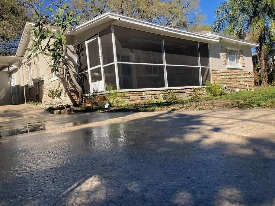 Villa Hidden Gem 3Br/1B+Jacuzzi+Busch Garden+Fishn+Kayak Tampa 0*,